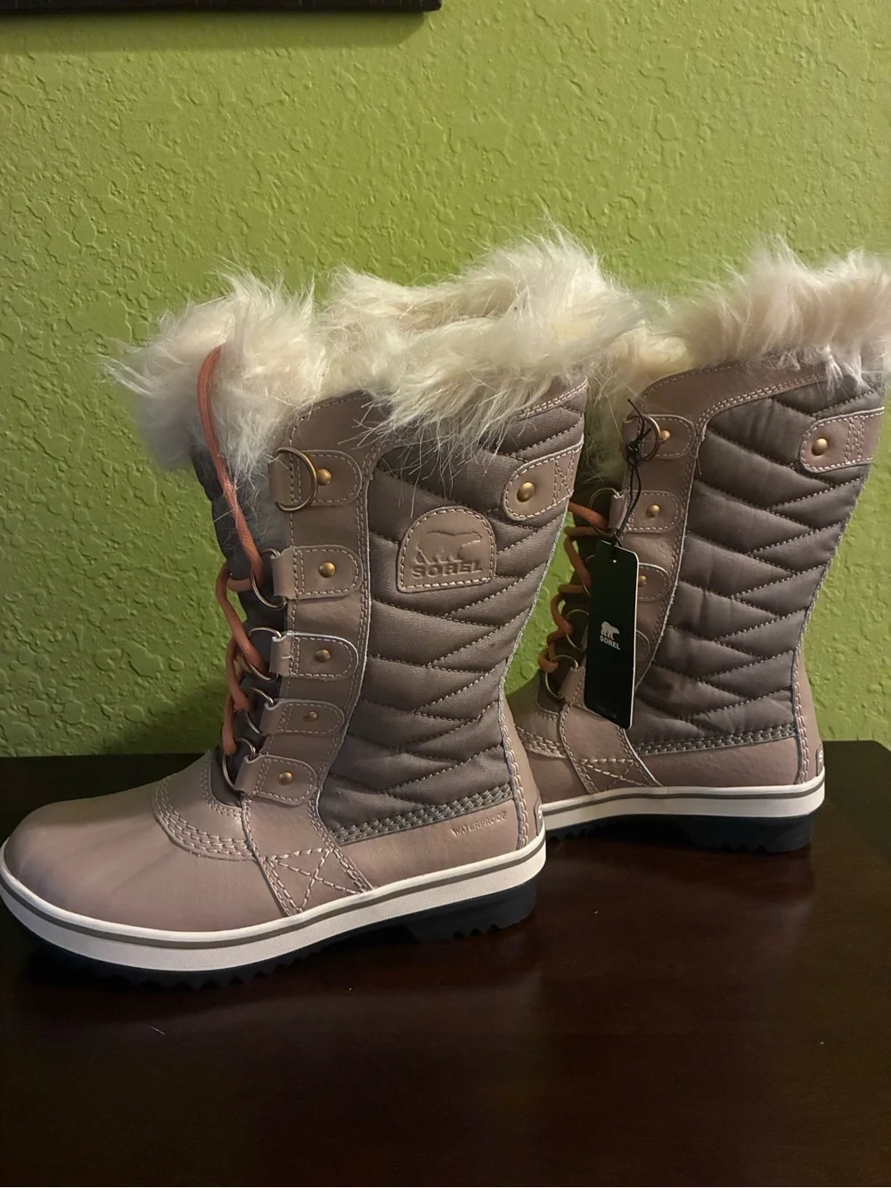 Sorel Womens Tofino ll Insulated Waterproof Winter Boots brand new w/tag size 5